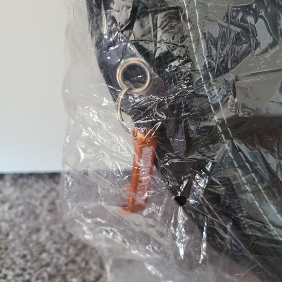 NWT Harley Davidson Motor Oil Can Cooler - Picture 5 of 5